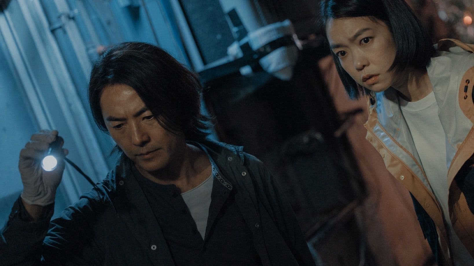 Thám Tử Triệu Người Theo Dõi